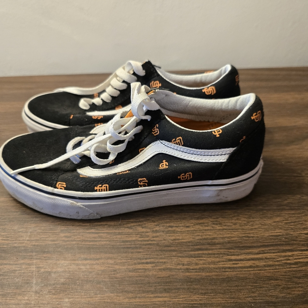 Vans Kids Sneakers in Black and Orange San Francisco Gisnts Size 4